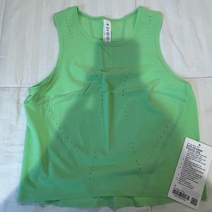 Lululemon Tank- Size 4 NWT